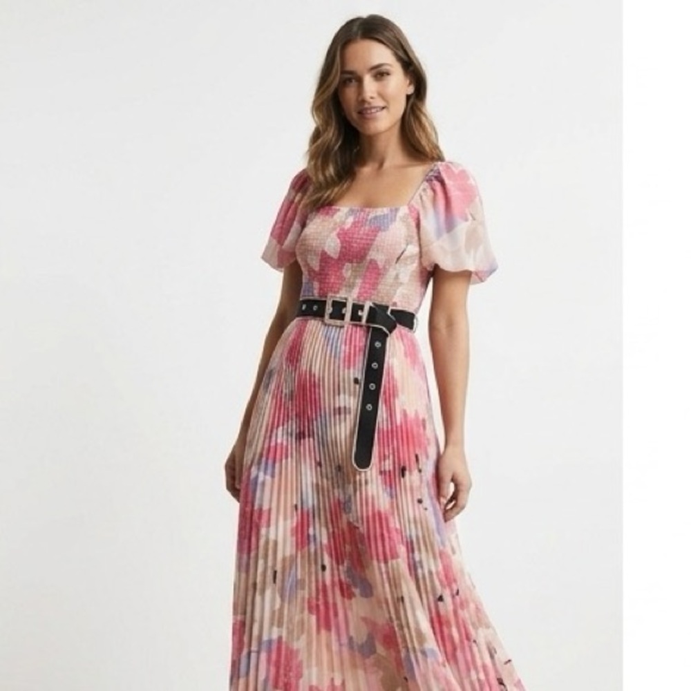 Boutique floral pleated maxi dress